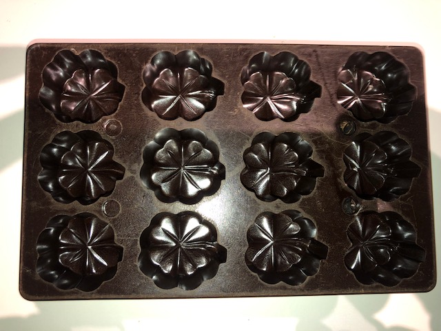 Moule a chocolat bakelite 12 pralines (15)