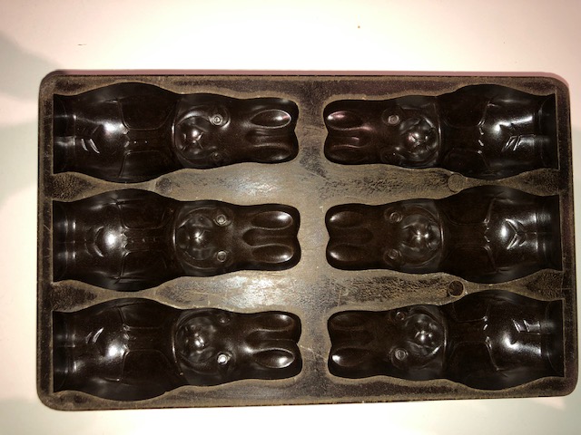 Chocoladevorm bakeliet 6 paashaasjes (18)
