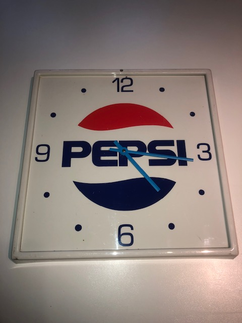 Kunststof Pepsi Cola wandklok