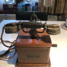 Antieke telefoon Association Ouvriers en Instruments Préc